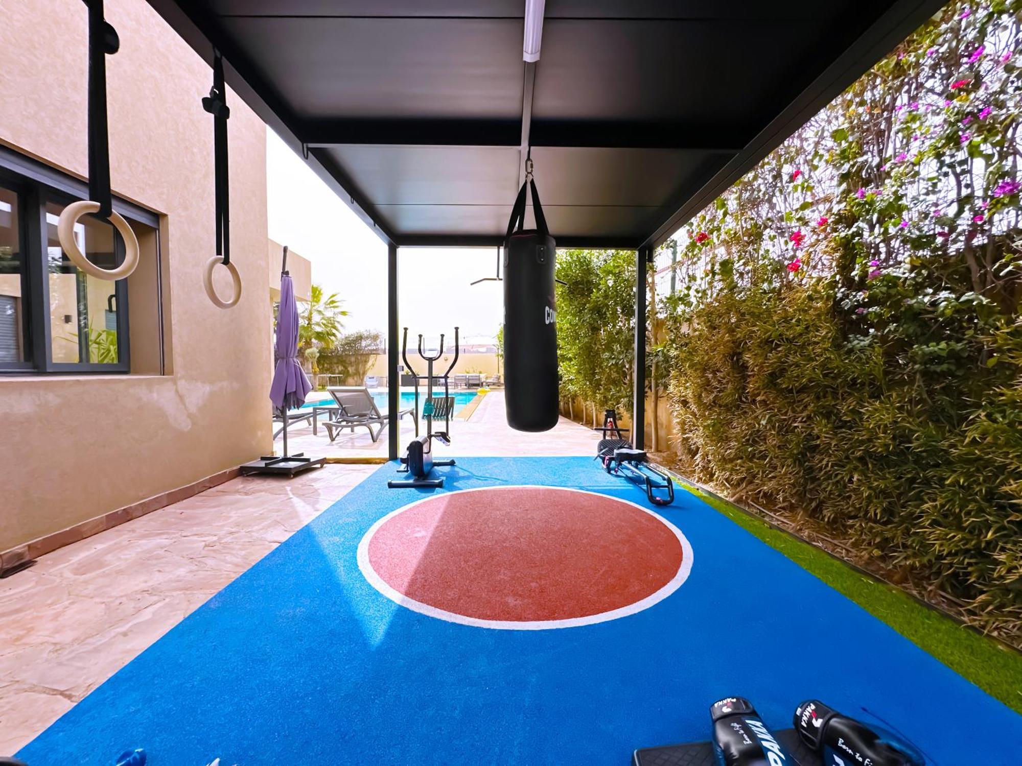 Dalia, Personnels Et Option Piscine Villa *